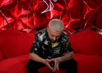 Gjesti fik mikrofonin, shkon në dhomën e rrëfimit: Ai përmendi UÇK, lirinë