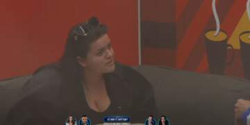 Gresa vë në dyshim talentin e Rovenës: Skandal, ajo nuk di të këndojë