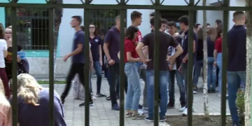 Shpallen datat e provimeve të Maturës Shtetërore 2025