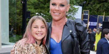 Përgjigja e zgjuar që Pink i dha vajzës së saj kur ajo i kërkoi një celular