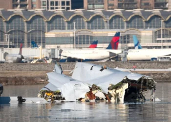 Fatkeqësia më e rëndë ajrore! Tragjedia në Uashington, kulla e kontrollit pa staf