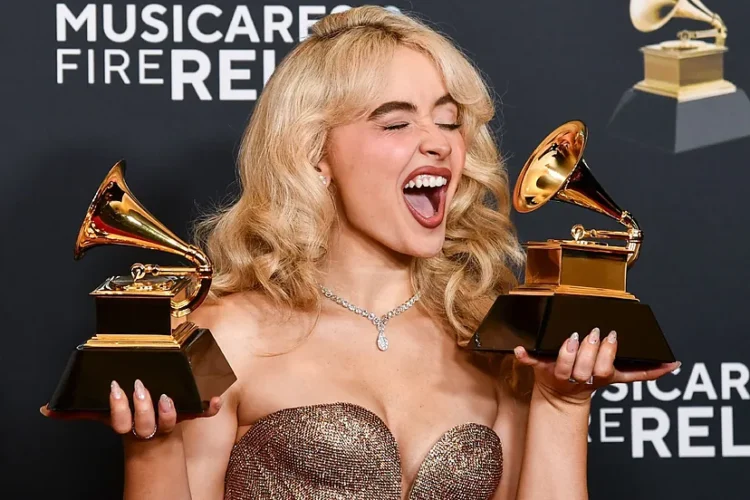 Sabrina Carpenter: Sa u pasurua fituesja e Grammy?