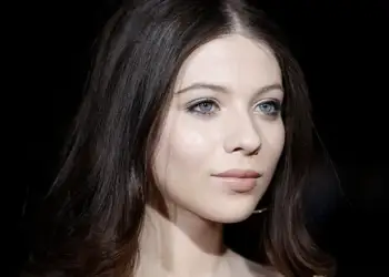 Pse Michelle Trachtenberg kreu transplant të mëlçisë disa muaj para vdekjes së saj?