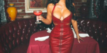 Studim mbi ngjyrën e preferuar të femrave në veshje