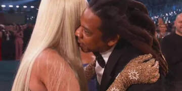 Çfarë i tha Jay Z Beyonces në momentin që ajo mori çmimin në ‘Grammy 2025’?