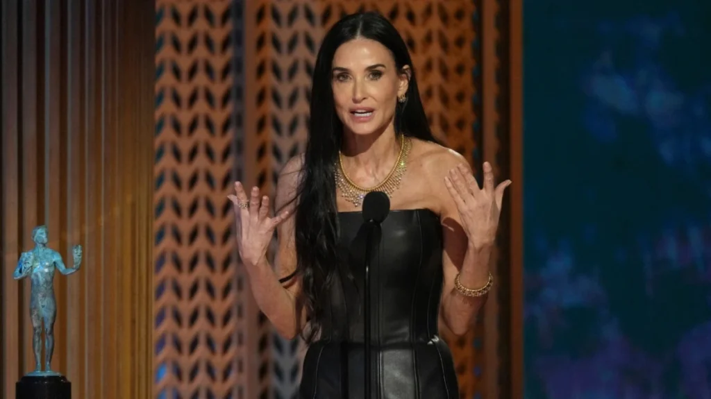 Fjalimi i Demi Moore në SAG Awards: Unë isha vajza e vogël që nuk besoja në vetvete