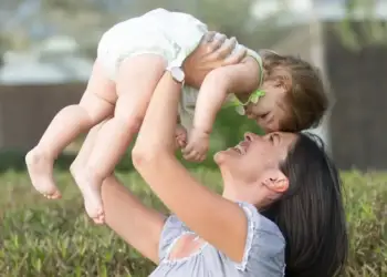 Grupmoshat në të cilat rekomandohet të kesh fëmijë, sipas ekspertëve