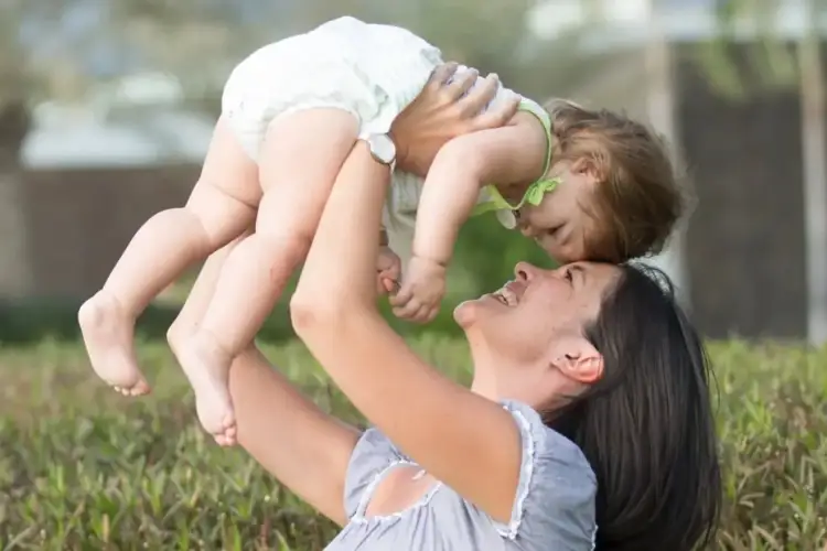 Grupmoshat në të cilat rekomandohet të kesh fëmijë, sipas ekspertëve