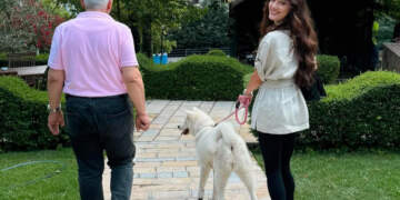 E trishtë!Ndërron jetë babai i Klaudia Pepas!