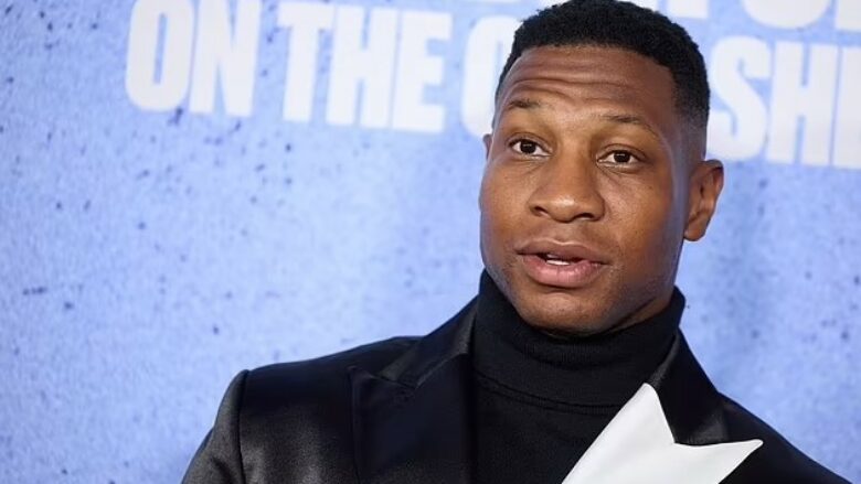 Jonathan Majors rrëfen traumat e fëmijërisë dhe synon rikthimin në kinema