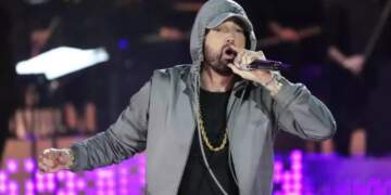 Akuzohet për shitje të këngëve të Eminem, ish-punonjësi rrezikon burg