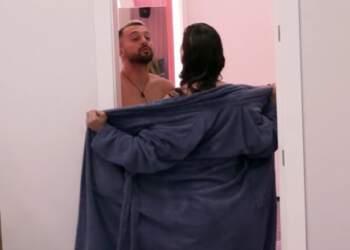 Në debat e sipër, Rozana i zhvishet para syve Gjestit: A po don me më këqyrë?