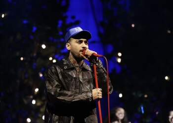 Zayn Malik anulon koncertin në Meksikë pas helmimit nga ushqimi