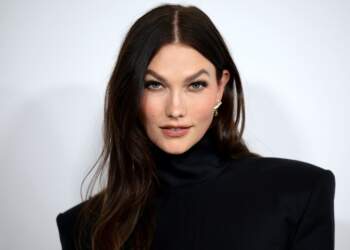 Surprizë! Modelja Karlie Kloss shtatzënë për herë të tretë