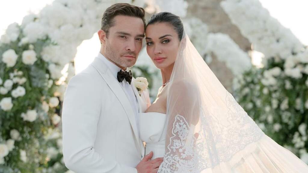 Ed Westwick dhe Amy Jackson bëhen prindër për herë të parë!