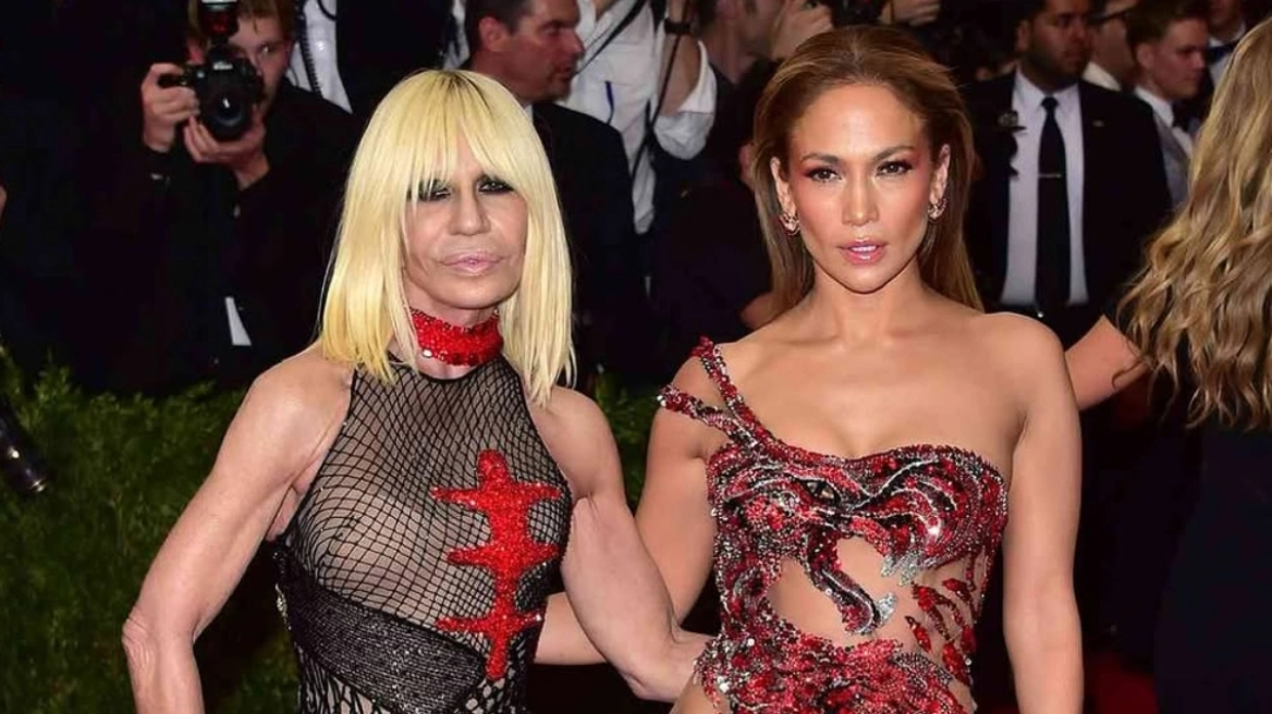 Jennifer Lopez mesazh për Donatella Versace: Do të jem gjithmonë këtu për ty