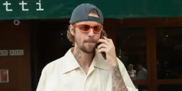 Pse po i largohen njerëzit e afërm? Asistenti i Justin Bieber jep dorëheqjen