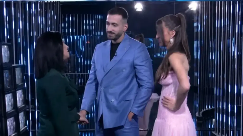 “Fizikun nuk kam ç’ti komentoj”/ Mami i Loredanës flet për Jozin: Na pëlqen