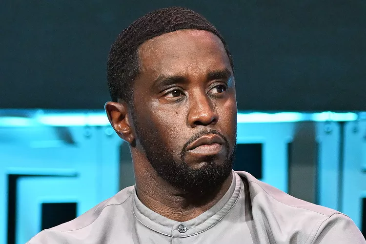 Diddy akuzohet për dhunë fizike dhe abuzim seksual ndaj punonjësve të tij