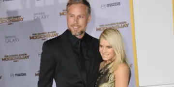 I thotë të gjitha në këngë! Jessica Simpson akuzon ish-burrin për tradhti