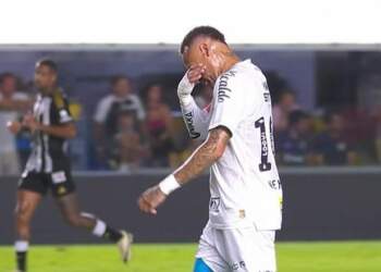Video/ Neymar dëmtohet sërish, lë fushën mes lotësh