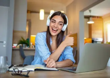 Dëshironi të mësoni një gjuhë të huaj? Zbuloni “mashtrimin” e fëmijëve