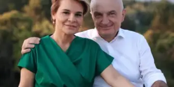 Merr fund martesa, çifti Meta-Kryemadhi divorcohen zyrtarisht