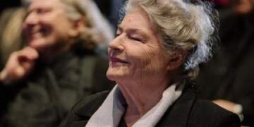 Mbërrin trupi i Margarita Xhepës, nisin homazhet në TKOB