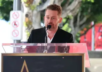 Macaulay Culkin për babain e tij: Fëmijët dhe nipërit nuk duan të kenë kontakt me të