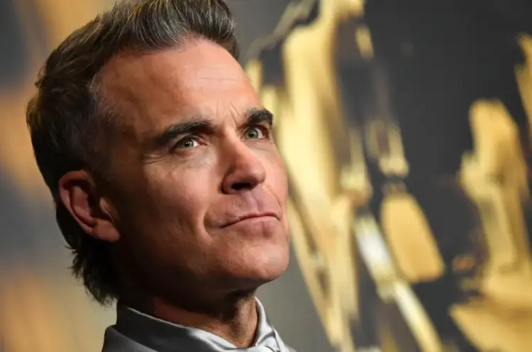 Robbie Williams rikthehet në betejën me depresionin: “Mendova se isha shëruar”