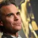 Robbie Williams rikthehet në betejën me depresionin: “Mendova se isha shëruar”