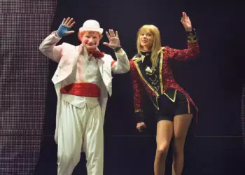Ed Sheeran mbështetës i pandashëm i Swift: Sekretet e miqësisë së tyre të fortë