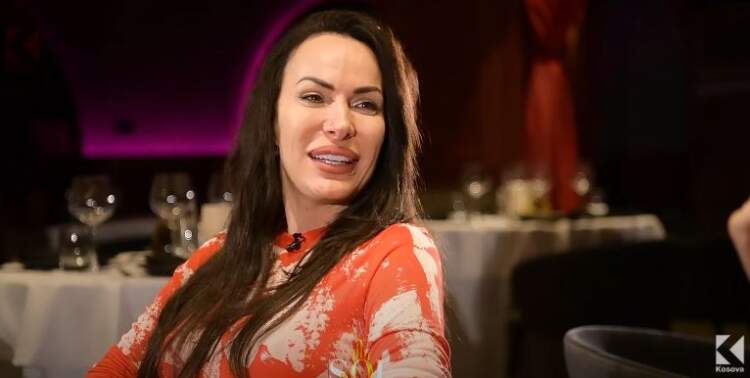 Këngëtarja shqiptare: Kam dëshirë të birësoj 2 ose 3 fëmijë