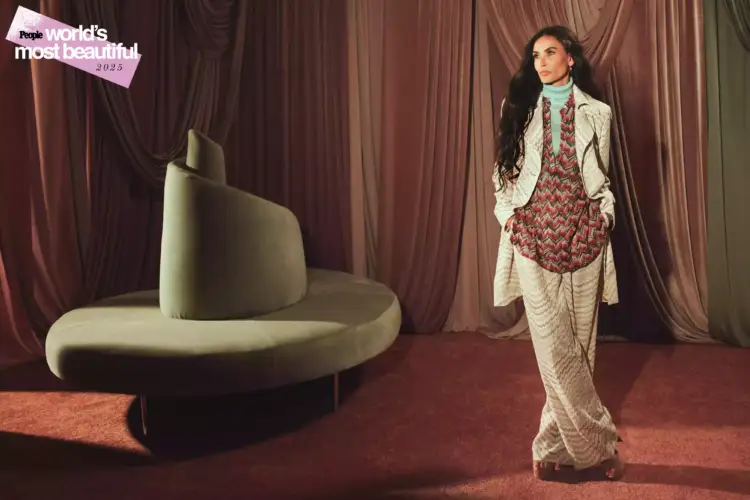 Demi Moore shpallet “Gruaja më e bukur në botë” për vitin 2025 nga revista PEOPLE