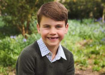 Princi Louis feston 7-vjetorin me një portret të ëmbël nga familja mbretërore