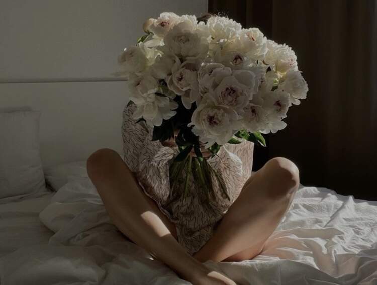 Mrekullia e trëndafilit: Si aroma e tij përmirëson kujtesën gjatë natës