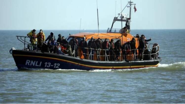 8 emigrantë humbin jetën në brigjet e Tunizisë, vijojnë kërkimet për të zhdukurit