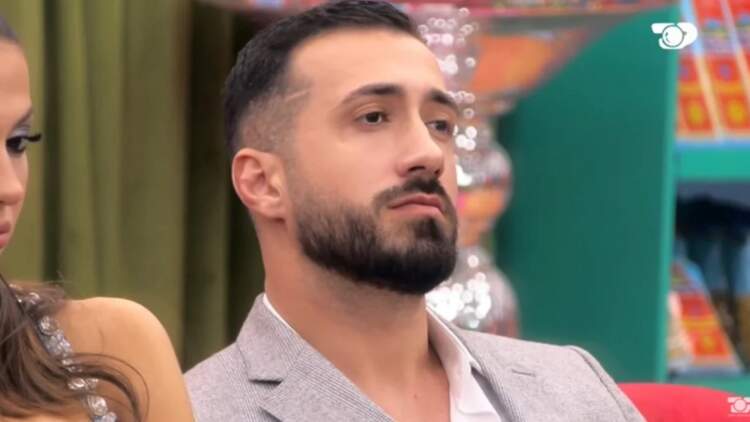 ‘Për të arritur 1000 vajza, thjesht aksion!’/ Jozi: Unë i fus njerëzit në shinë