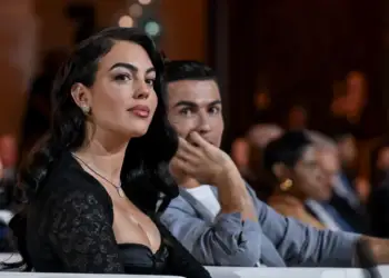 Georgina tregon unazën mahnitëse, ndez thashethemet e fejesës me Cristiano Ronaldon