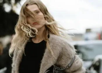 Shtatë gabimet më të zakonshme që bëjmë në kujdesin e flokëve