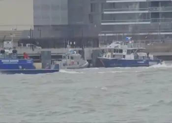 Aksident ajror në SHBA! Helikopteri rrëzohet në lumë, 6 viktima, mes tyre 3 fëmijë