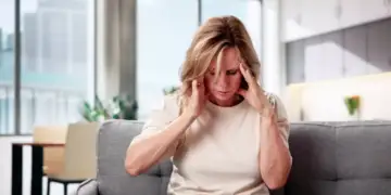 Goditja në tru: 8 zakone që mbrojnë mendjen dhe reduktojnë rrezikun