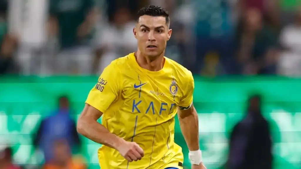 CR7 thyen një tjetër kufi: Pasuria e tij kap një shifër historike