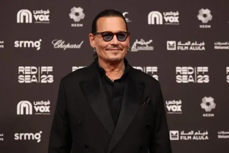 Johnny Depp nuk njihet, aktori transformohet për rolin e ri (Foto)