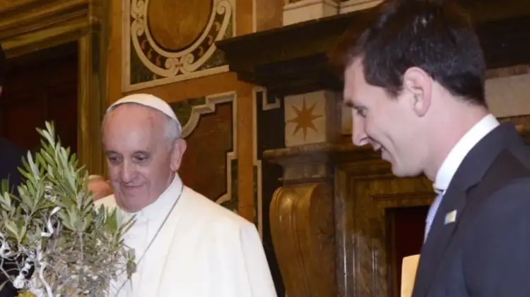 Mesazhi i lamtumirës i Messit për Papa Françeskun: E bëtë botën një vend më të mirë