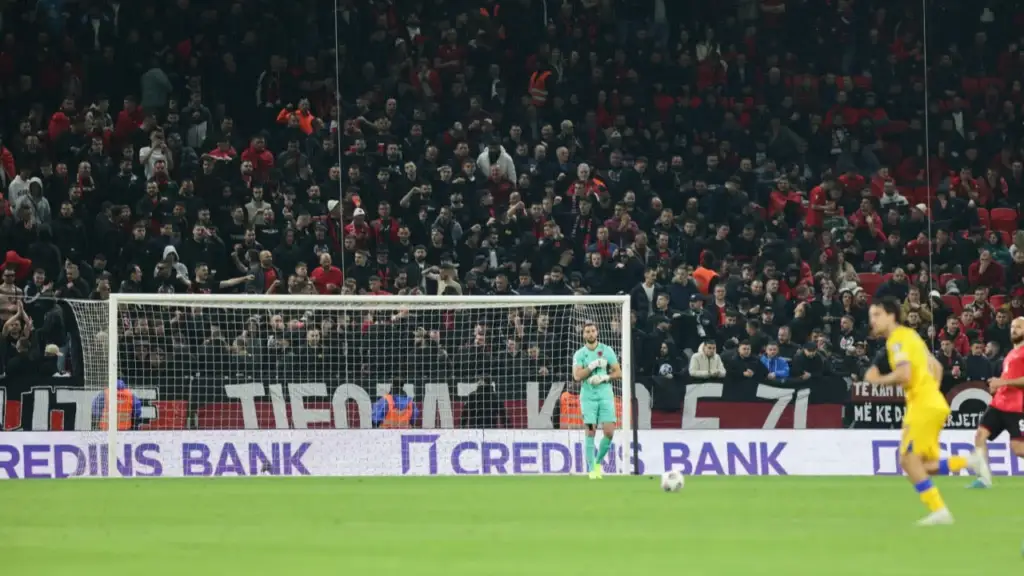 FIFA gjobit FSHF-në për Andorrën, mbyll 20% të stadiumit kundër Serbisë