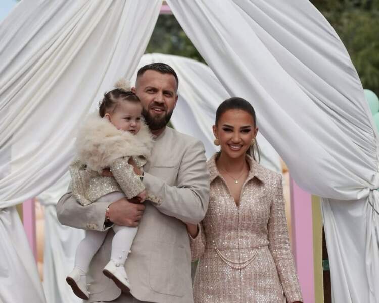 U kritikua në rrjet për veshjen në ditëlindjen e Lunës, reagon Kiara Tito!