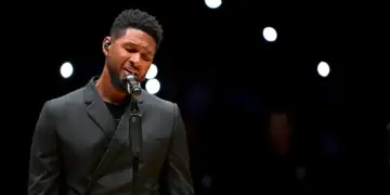 Dëshmitari: Usher ishte i pranishëm kur Diddy sulmoi Cassie