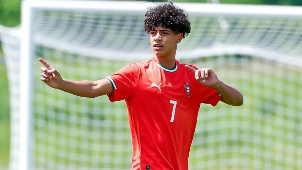 Ronaldo Junior debuton me Portugalinë duke veshur uniformën e babait të tij