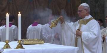 U zgjodh në krye të Selisë së Shenjtë, Papa Leo XIV kremton Meshën e parë